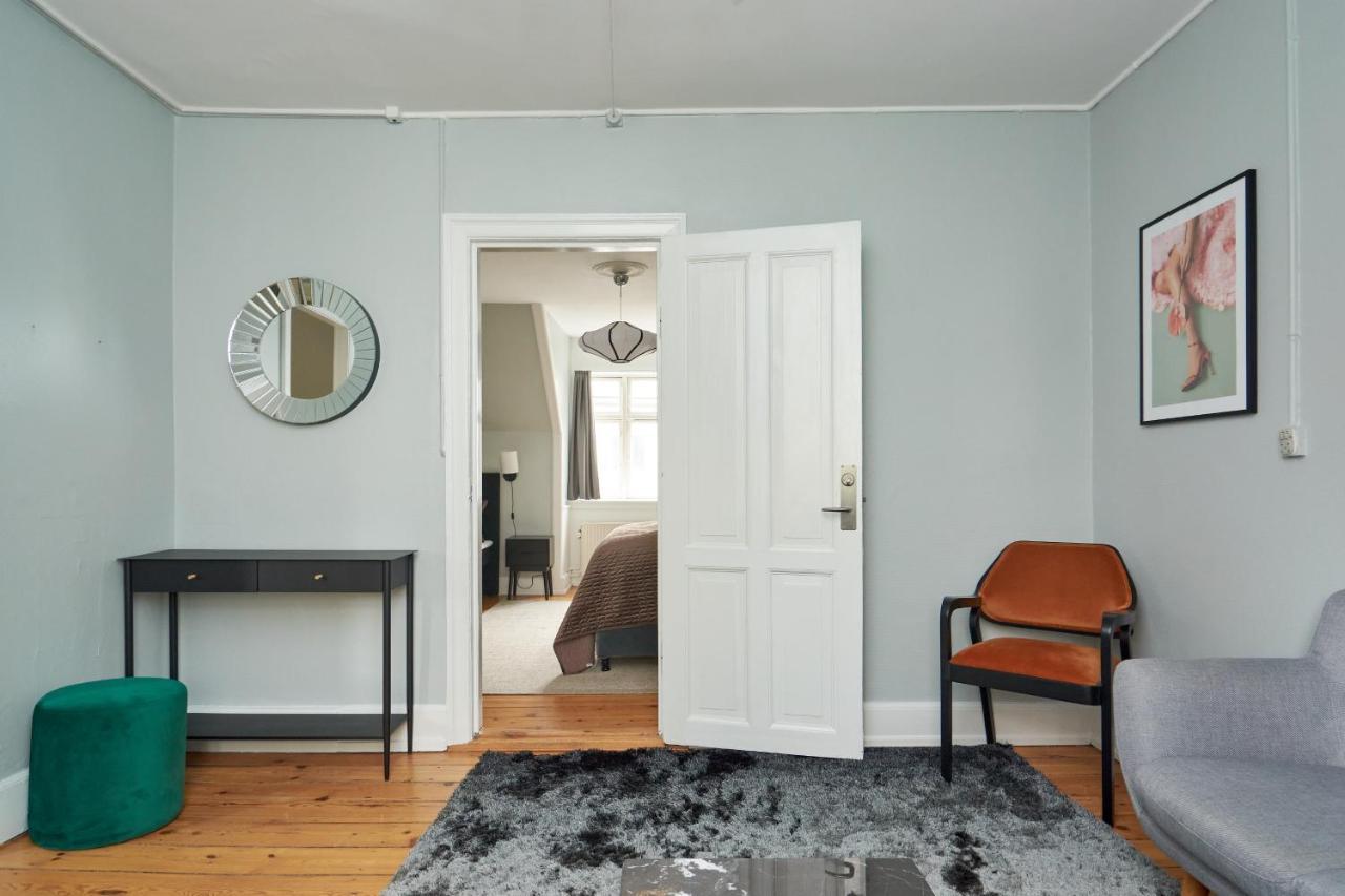 Stylish 5 Person Apartment In Vibrant Urban Area København Eksteriør billede