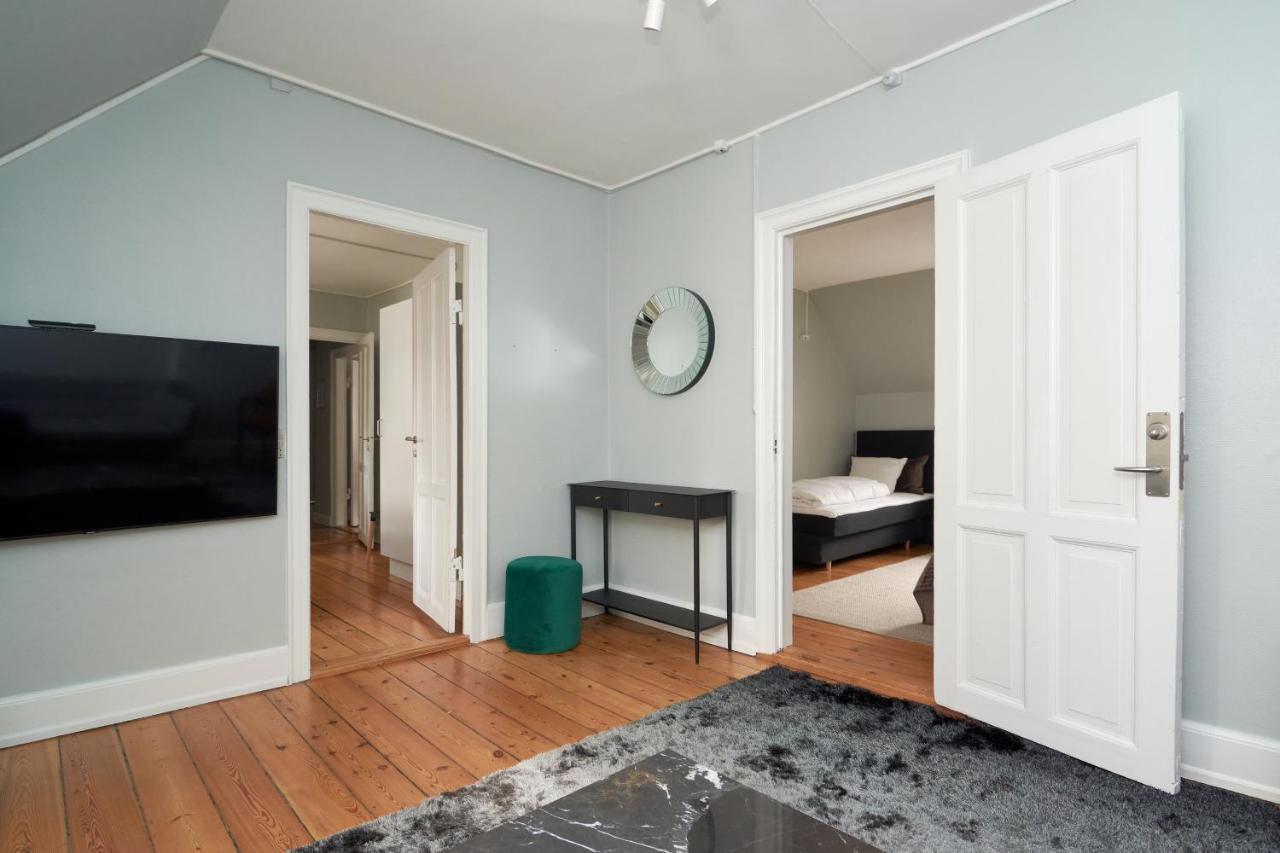 Stylish 5 Person Apartment In Vibrant Urban Area København Eksteriør billede